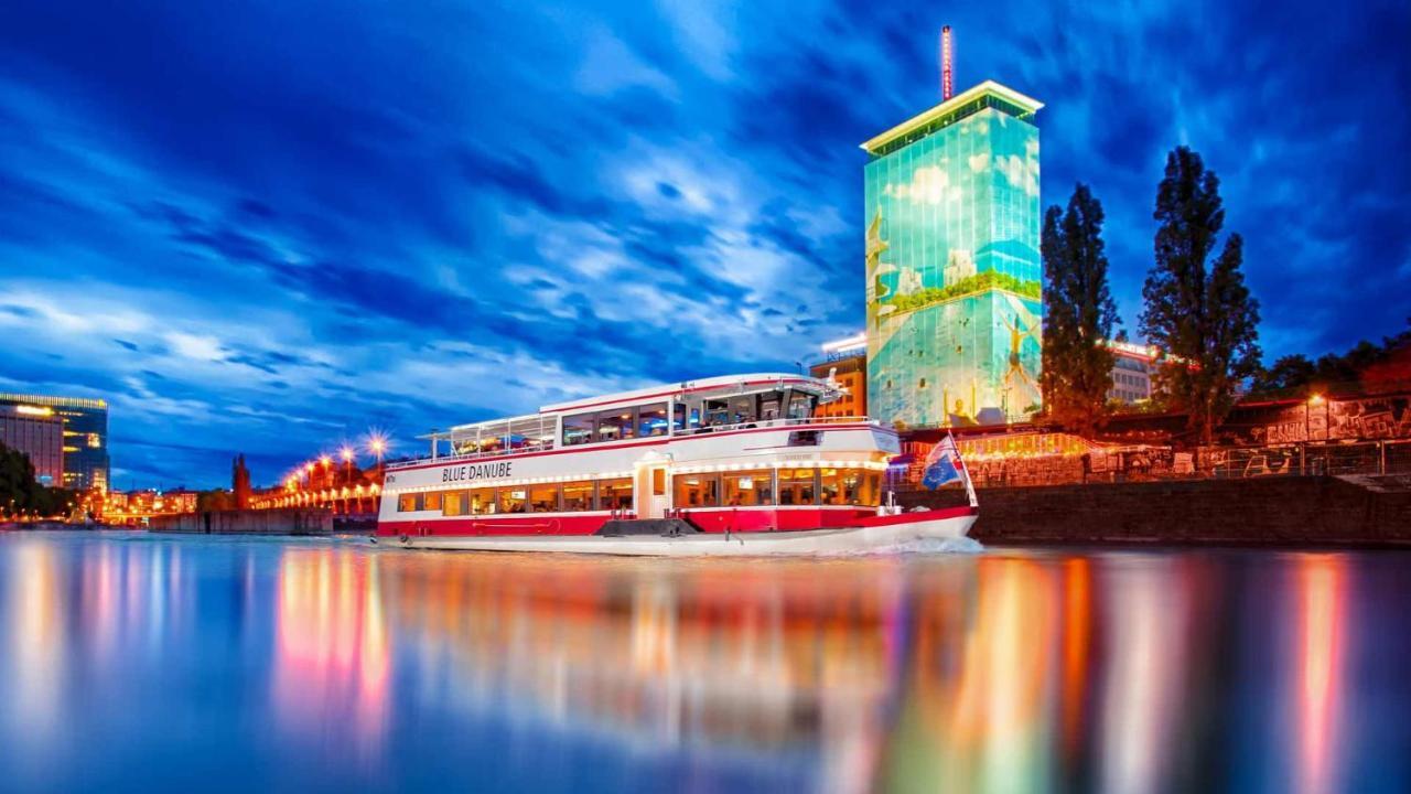 Family Deluxe A Stone Throw From The City Centre And Danube Wien Exterior foto