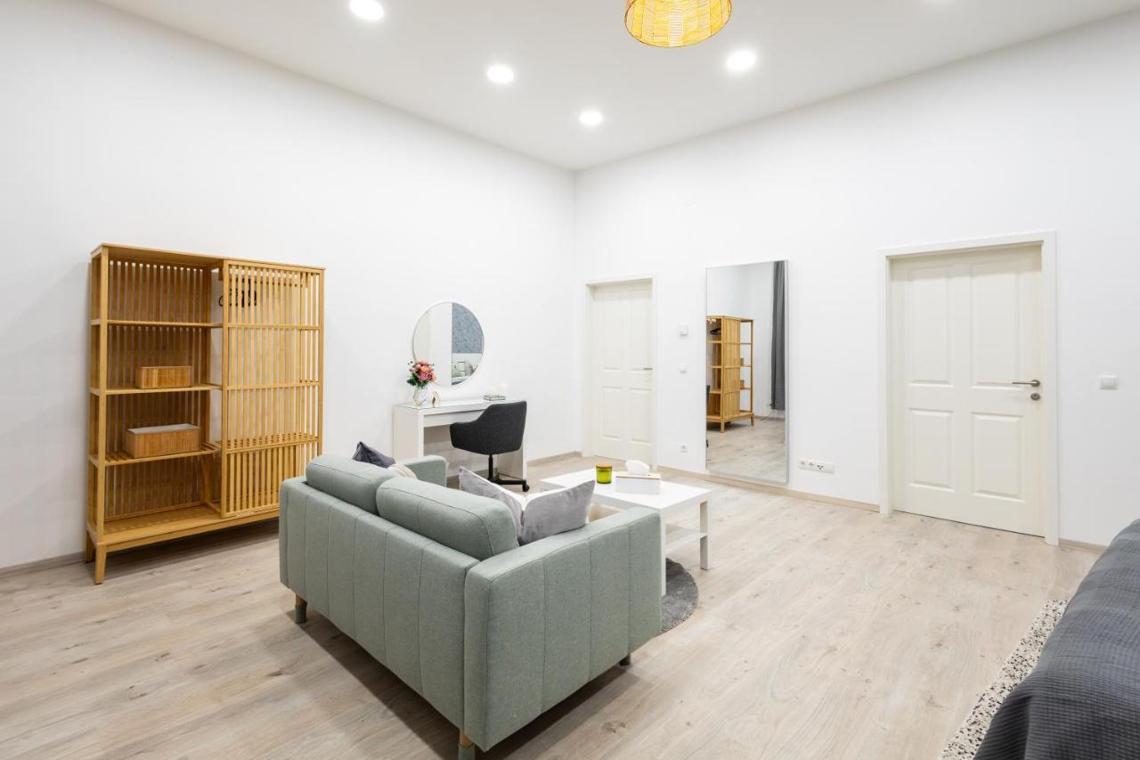 Family Deluxe A Stone Throw From The City Centre And Danube Wien Exterior foto